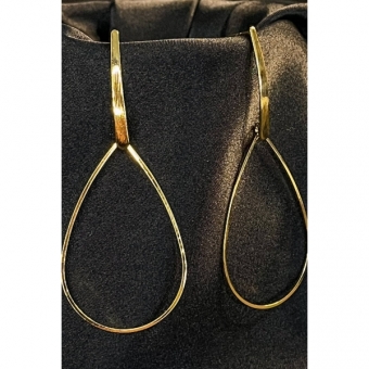Brinco Grande de Fio e Gota Vazada Banhado em Ouro 18k
