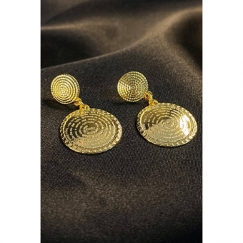 Brinco Médio Medalha Pai Nosso Banhado em Ouro 18k