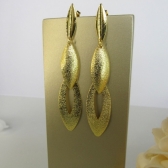 Brinco Grande de Folhas Sobrepostas Banhado em Ouro 18k - Dourado